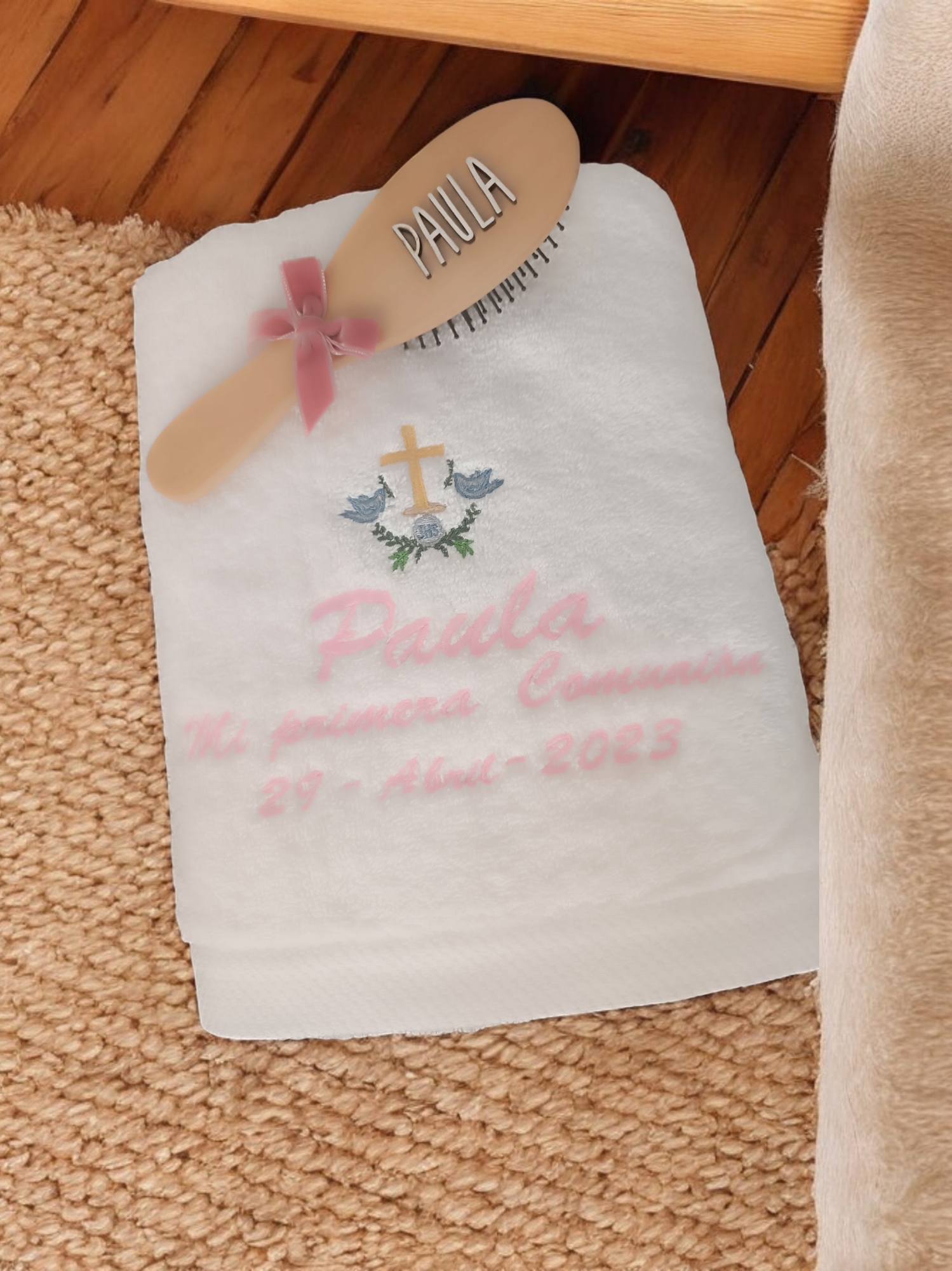 PACK RECUERDO DE COMUNIÓN CON NOMBRE "TOALLA+CEPILLO Y NECESER" (copia) - Imagen 5